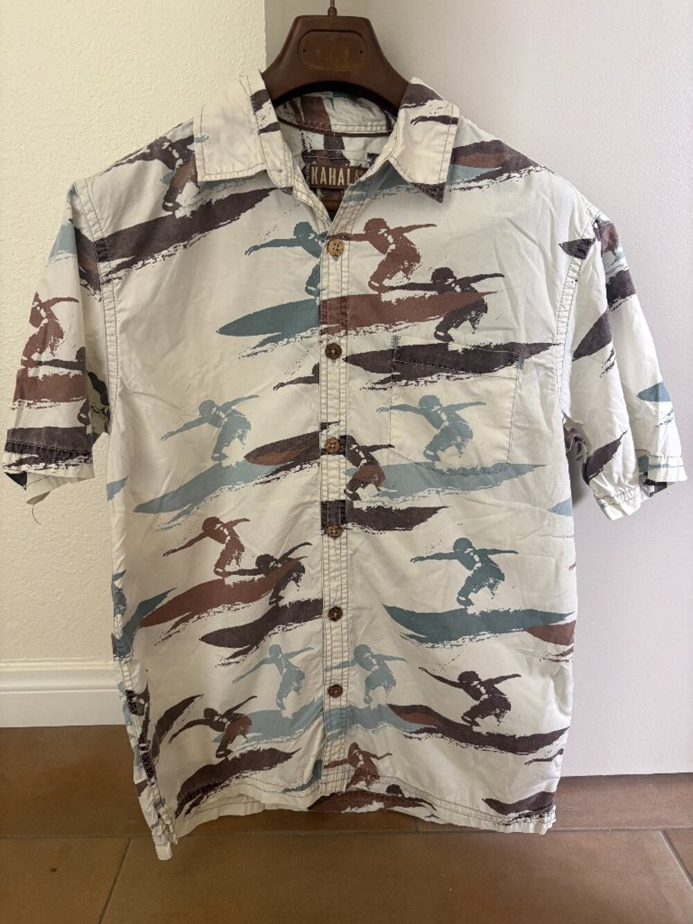 Kahala 1936 Men’s Medium Surfer Print Hawaiian Shirt 100% Cotton Button Down
